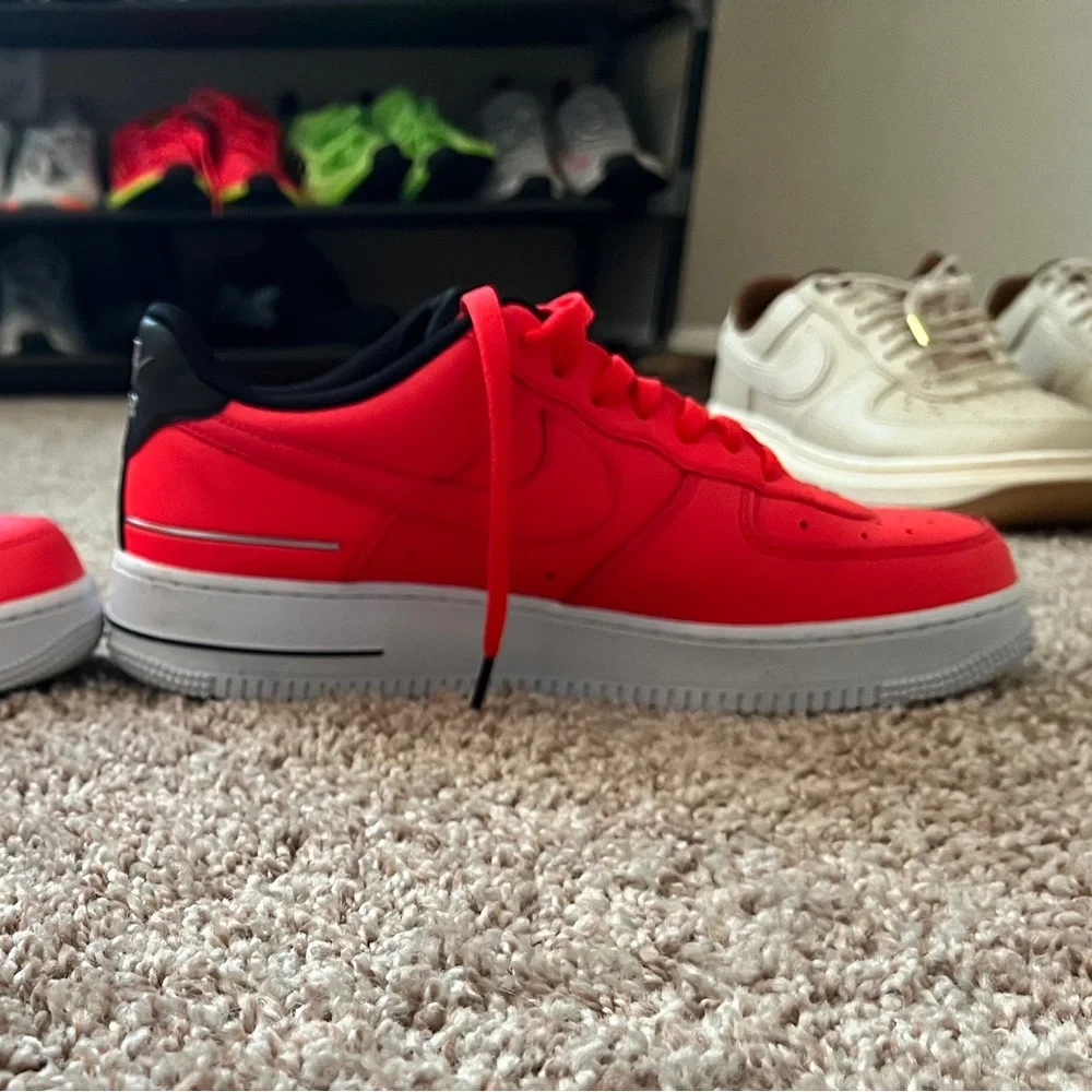 Nike Air Force 1 Low Laser Crimson